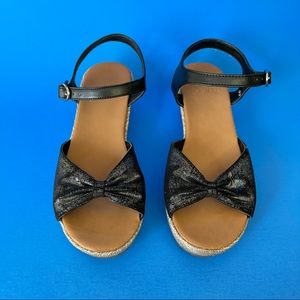 UGG Australia Wedge Heart Prinne Slip On Sandals Kid's USA Size 2 - S/N 1012973